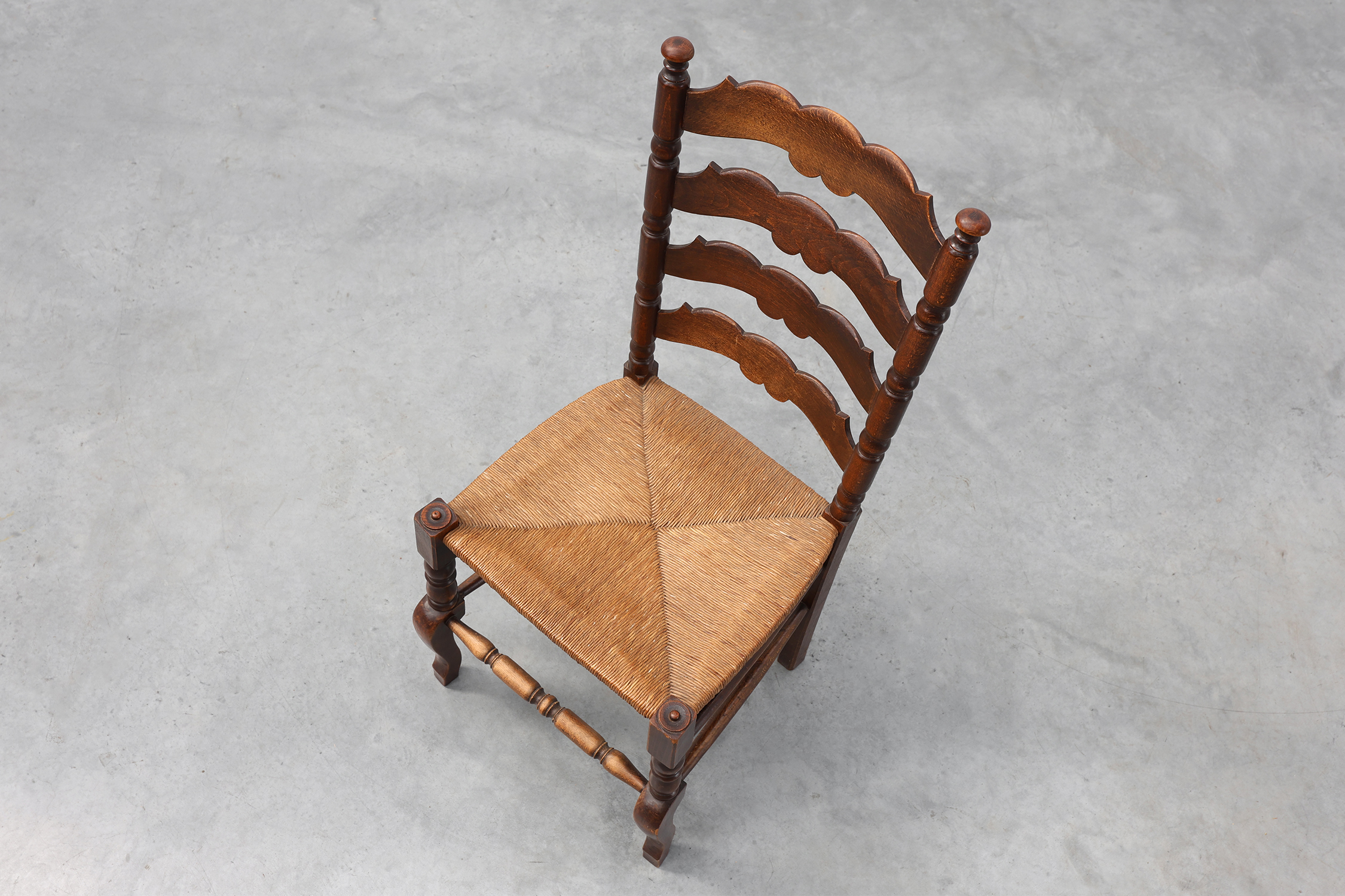 Rustic Oak Ladder-Back Chair with Rush Seat and Cabriole Front Legs, France, circa 1900thumbnail